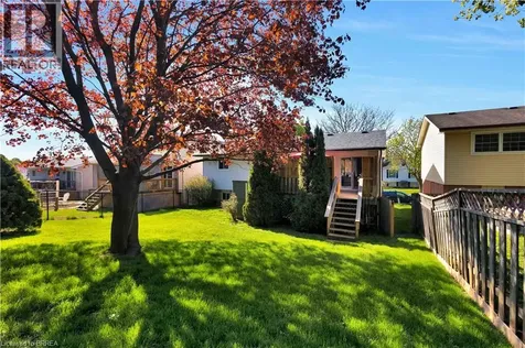16 Sandlewood Avenue Brantford ON N3V 1C6