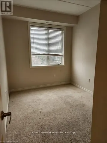 1083 Gordon Street Guelph (kortright West) ON N1G 0E8