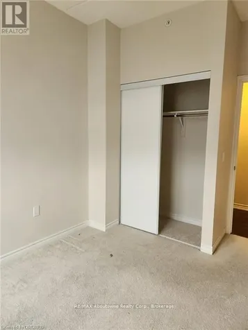 1083 Gordon Street Guelph (kortright West) ON N1G 0E8