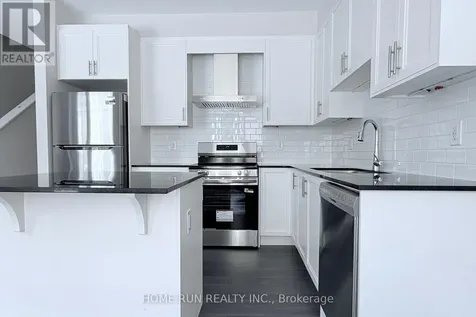 381 Les Emmerson Drive Ottawa ON K2J 7L7