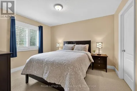 54 Williams Street Collingwood ON L9Y 0C4