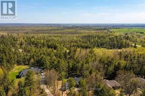 2 Sycamore Circle Springwater ON L0L 2K0