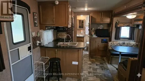 5216 County 90 Road Springwater ON L0M 1T0