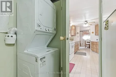 33 Fairview Crescent North Perth (elma) ON N4W 3G8