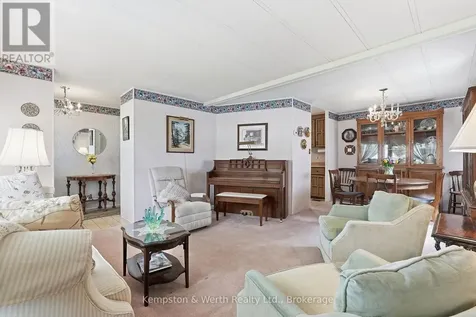 33 Fairview Crescent North Perth (elma) ON N4W 3G8