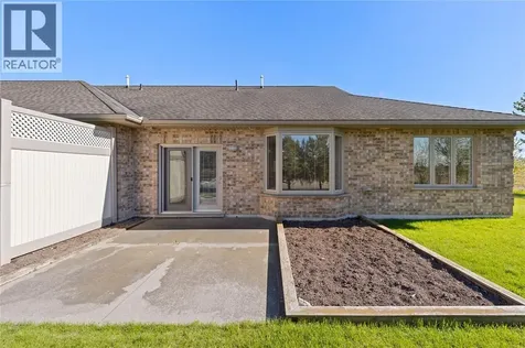 5969 Townsend Line Lambton Shores ON N0N 1J0