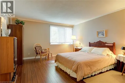 523 Beechwood Drive Waterloo ON N2T 2G7