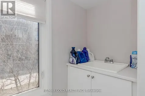 585 Colborne Street East Brantford ON N3S 0K4