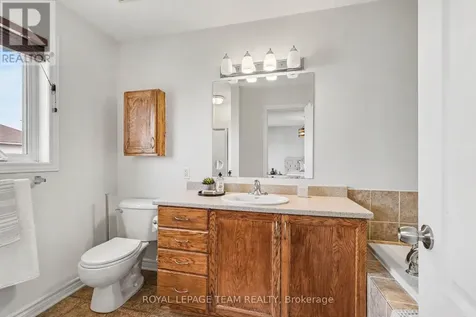 159 Montmorency Way Ottawa ON K4A 0J3