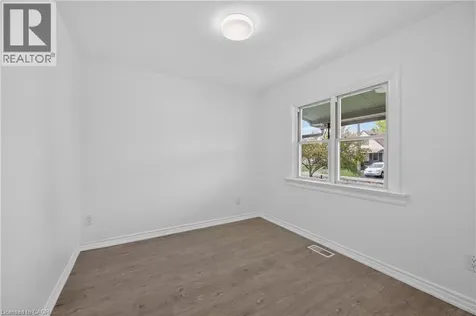 584 Waterloo Street Hamilton ON L8H 6V5