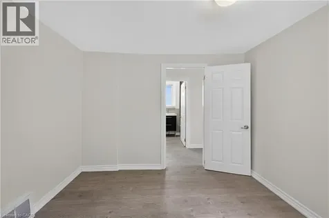 584 Waterloo Street Hamilton ON L8H 6V5