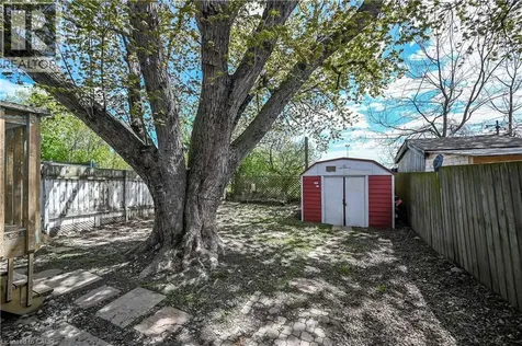 584 Waterloo Street Hamilton ON L8H 6V5