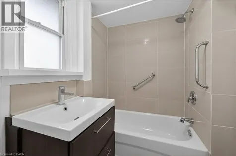 584 Waterloo Street Hamilton ON L8H 6V5