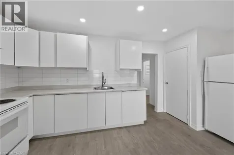 584 Waterloo Street Hamilton ON L8H 6V5
