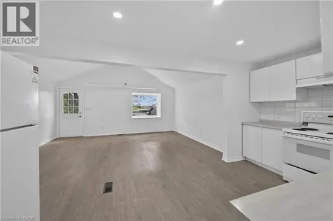 584 Waterloo Street Hamilton ON L8H 6V5