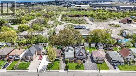 584 Waterloo Street Hamilton ON L8H 6V5