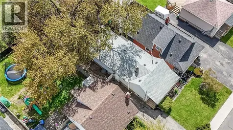 584 Waterloo Street Hamilton ON L8H 6V5