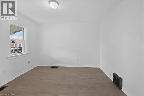 584 Waterloo Street Hamilton ON L8H 6V5