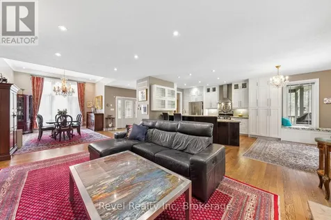 54 Vincent Circle Tiny ON L0L 2T0