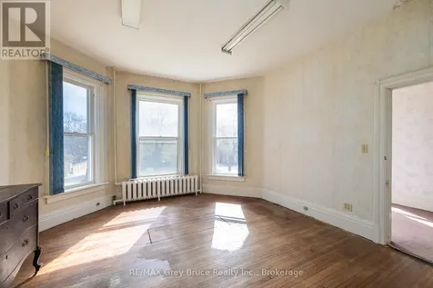1178 4th Avenue West Owen Sound ON N4K 4W5