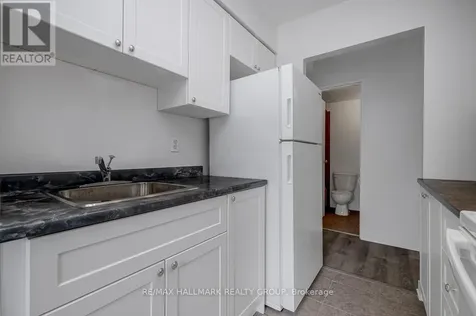 2041 Arrowsmith Drive Ottawa ON K1J 7V7