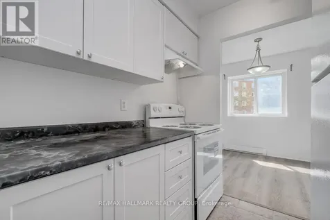 2041 Arrowsmith Drive Ottawa ON K1J 7V7