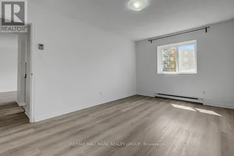 2041 Arrowsmith Drive Ottawa ON K1J 7V7