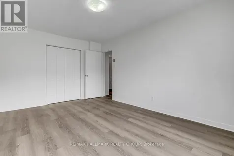 2041 Arrowsmith Drive Ottawa ON K1J 7V7