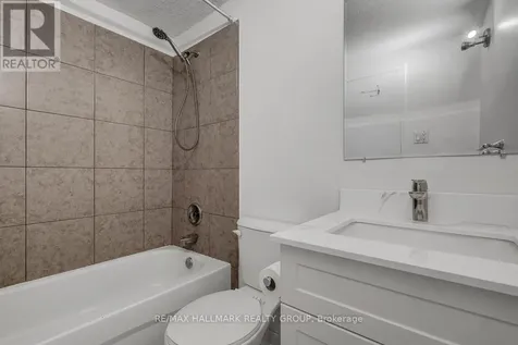 2041 Arrowsmith Drive Ottawa ON K1J 7V7