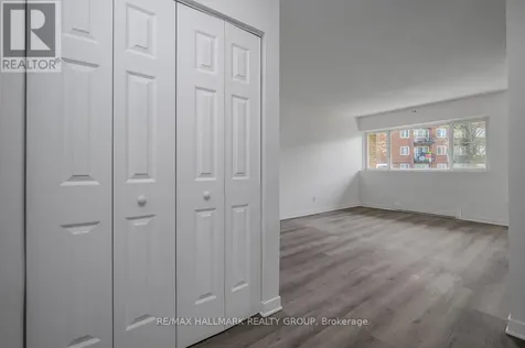 2041 Arrowsmith Drive Ottawa ON K1J 7V7