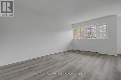 2041 Arrowsmith Drive Ottawa ON K1J 7V7
