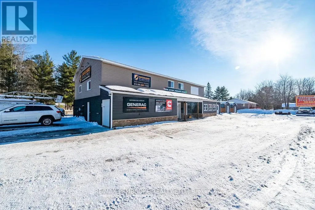 2551 Petawawa Boulevard Petawawa ON K8H 1Y6