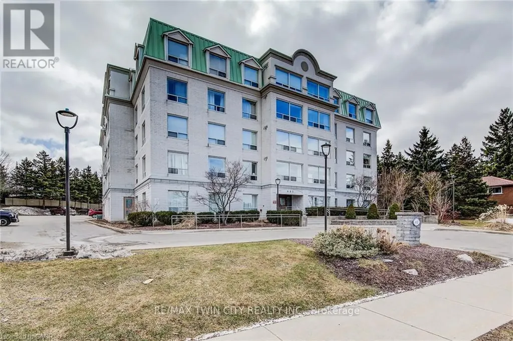 405 Erb Street West Waterloo ON N2L 1W7