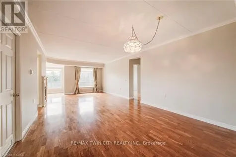 405 Erb Street West Waterloo ON N2L 1W7