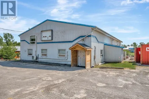 17 Mcfarland Drive East Prince Edward County (Picton Ward) ON K0K 2T0