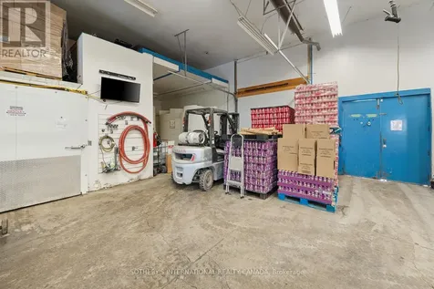 17 Mcfarland Drive East Prince Edward County (picton Ward) ON K0K 2T0