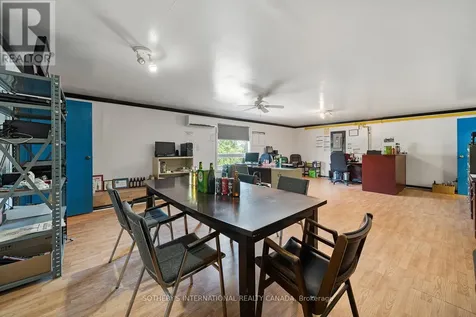 17 Mcfarland Drive East Prince Edward County (picton Ward) ON K0K 2T0