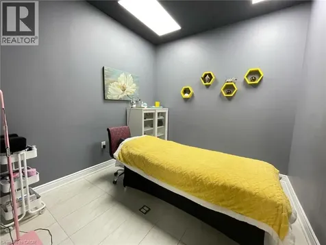 370 Eastbridge Boulevard Waterloo ON N2K 4P1
