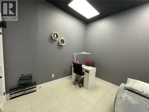 370 Eastbridge Boulevard Waterloo ON N2K 4P1