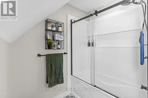 453 8th A Avenue East Owen Sound ON N4K 6S8