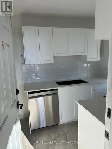 118 Rochester Street Ottawa ON K1R 7M1