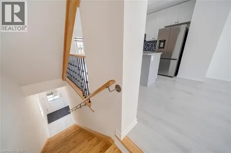 2566 Mojave Path Oshawa ON L1L 0P9