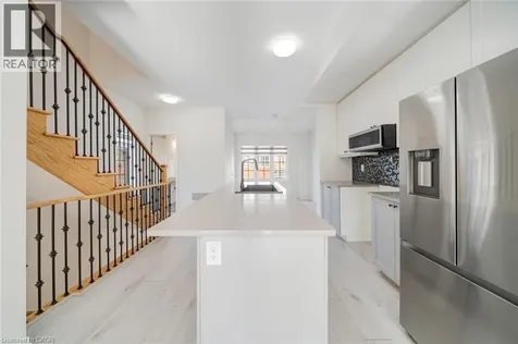 2566 Mojave Path Oshawa ON L1L 0P9
