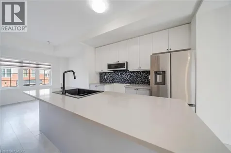 2566 Mojave Path Oshawa ON L1L 0P9