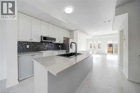 2566 Mojave Path Oshawa ON L1L 0P9
