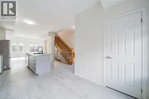 2566 Mojave Path Oshawa ON L1L 0P9