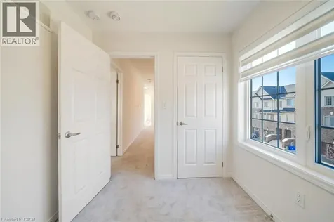 2566 Mojave Path Oshawa ON L1L 0P9