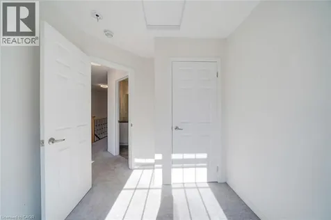 2566 Mojave Path Oshawa ON L1L 0P9