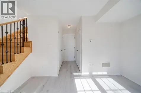 2566 Mojave Path Oshawa ON L1L 0P9