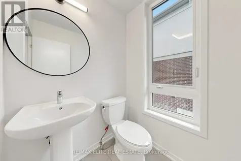 1422 19th Avenue Richmond Hill ON L4E 3R9